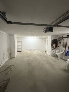 Garage - 