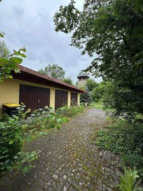 Hof mit 3 Garagen - Mehrfamilienhaus, Wohnhaus mit 195,00 m&sup2; in Ellrich zum Kaufen
