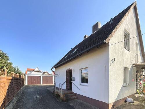 Vorderansicht - 4 Zimmer Einfamilienhaus zum Kaufen in Bad Sooden-Allendorf