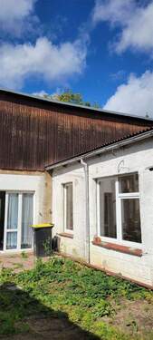 Rückseite vom Innenhof aus - 