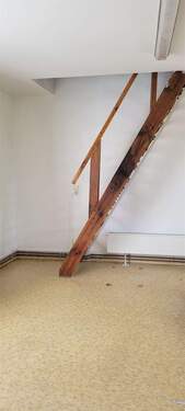 Treppe zum Dachgeschoss - 