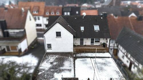 Außenansicht - Mehrfamilienhaus, Wohnhaus mit 110,00 m&sup2; in Waldkappel zum Kaufen