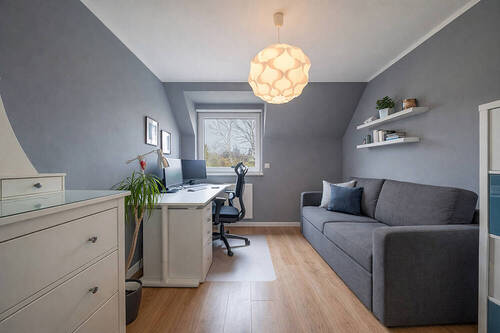 Kind_Gast_Büro_gestaged - 