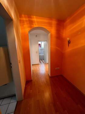 Flur - 2 Zimmer Etagenwohnung zur Miete in Nürnberg