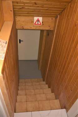 Treppe ins Keller. - 
