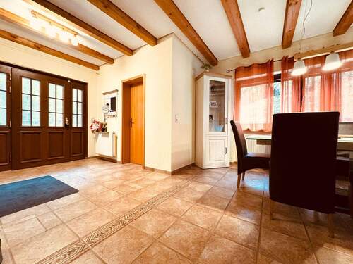 5. Eingangsbereich EG - 5 Zimmer Einfamilienhaus in Wasserliesch