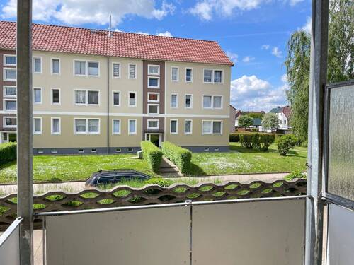 Balkon - Etagenwohnung mit 66,60 m&sup2; in Wanzleben-Börde zur Miete