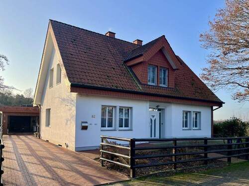 Straßenansicht - 8 Zimmer Einfamilienhaus zum Kaufen in Staffhorst