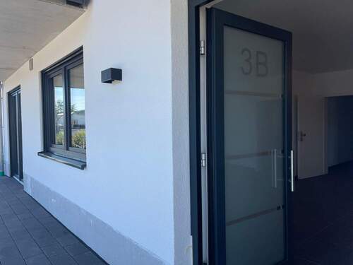 Eingangsbereich - 2 Zimmer Etagenwohnung zur Miete in Balve