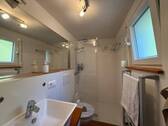 LooseImmo 24335 Badezimmer - 
