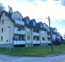 ländliche 3-Raumwohnung mit Balkon und Gäste-WC in Bernstadt!