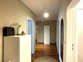 Flur - Etagenwohnung mit 105,50 m² in Bad Schwartau zur Miete