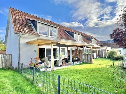Haus hinten - 1 Zimmer Reihenmittelhaus zum Kaufen in Kastorf