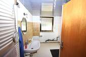 Bad mit Dusche EG - 