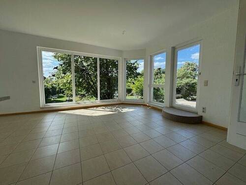 Wintergarten - Großzügige Erdgeschoss-Wohnung mit Wintergarten in Schneverdingen