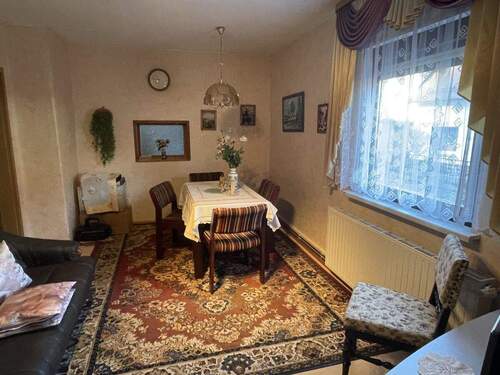 Wohnzimmer EG - 6 Zimmer Einfamilienhaus in Sitzendorf