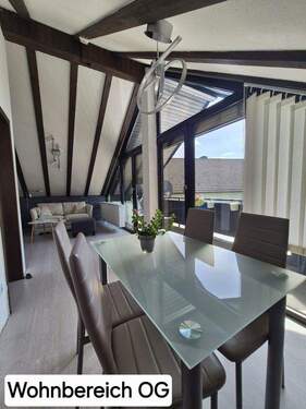 Wohnzimmer + Balkon DG - 