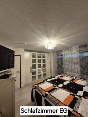 Schlafzimmer EG - 