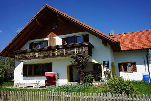 Landliebe - NEU! Liebenswerte Doppelhaushälfte mit großem Garten!