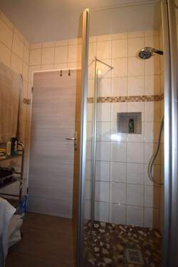 Badezimmer (1).JPG - Terrassenwohnung mit 25,50 m&sup2; in Passau zum Kaufen