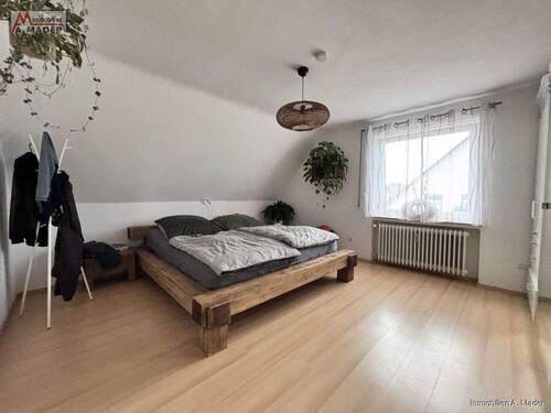 Schlafzimmer - Doppelhaushälfte mit 128,00 m² in Tapfheim zum Kaufen