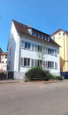 Bestand: Ansicht Osten - Mehrfamilienhaus, Wohnhaus mit 196,00 m&sup2; in Stuttgart zum Kaufen