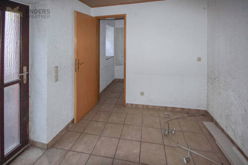2 - 4 Zimmer Mehrfamilienhaus, Wohnhaus zum Kaufen in Trier / Pfalzel