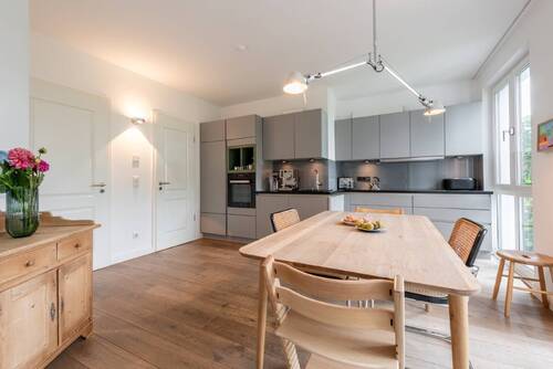 Küchenansicht - 4 Zimmer Etagenwohnung zum Kaufen in Hamburg