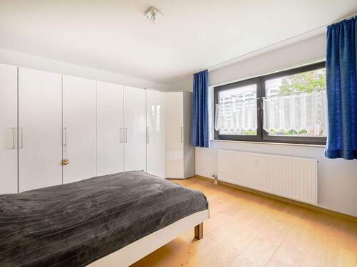 Schlafzimmer Ansicht 2 - 