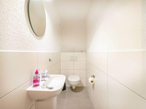 WC - 