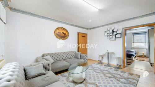 Wohnzimmer 2 - 2 Zimmer Etagenwohnung zum Kaufen in Augsburg