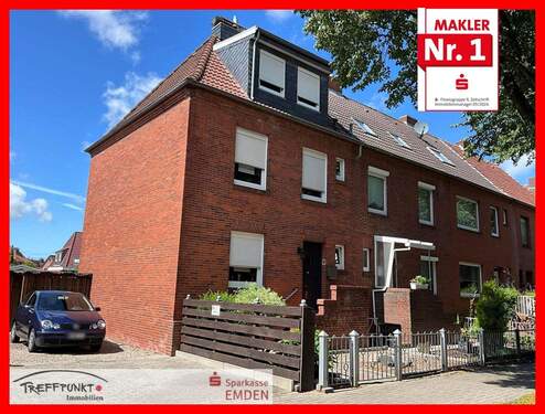 Straßenansicht - Großzügiges Reihenendhaus in innenstadtnaher Lage