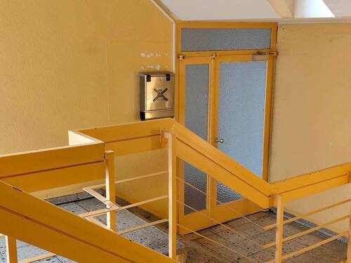 Zugang über das Treppenhaus - 