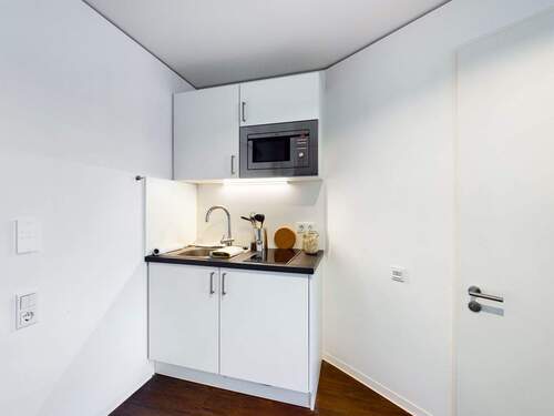 Küche - 1 Zimmer Etagenwohnung zur Miete in München