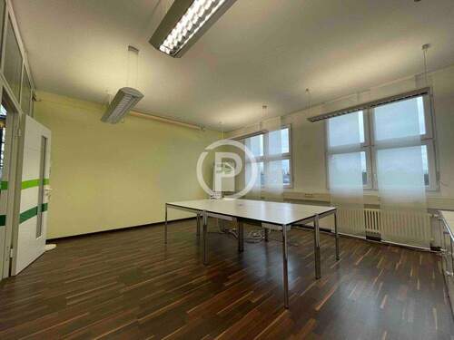 2. OG links Besprechungszimmer - 