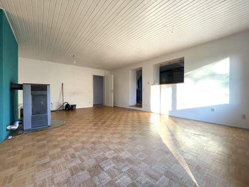 Wohnzimmer Richtung Küche - 5 Zimmer Doppelhaushälfte in Hamburg