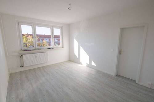 Schlafzimmer - 4 Zimmer Etagenwohnung zur Miete in Halle (Saale)