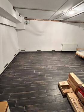 gefliester Kellerraum.JPG - 