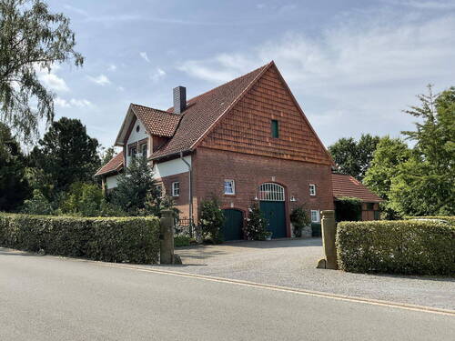 Bild 1 - Großes Wohnhaus mit toller Weitsicht im Landkreis Schaumburg.