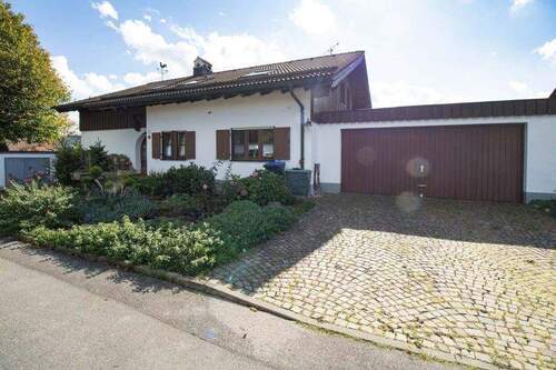 Hausansicht - 5 Zimmer Einfamilienhaus zum Kaufen in Peiting