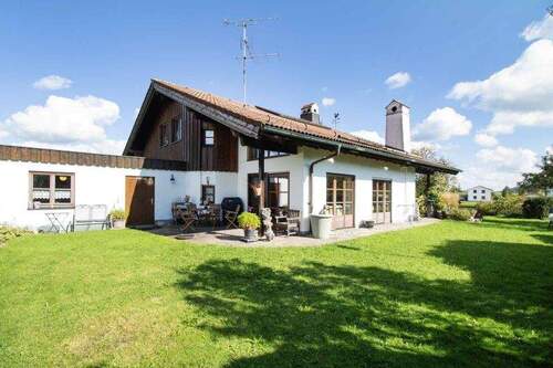 Hausansicht - 5 Zimmer Einfamilienhaus in Peiting