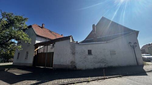 Ansicht - 8 Zimmer Einfamilienhaus zum Kaufen in Guthmannshausen