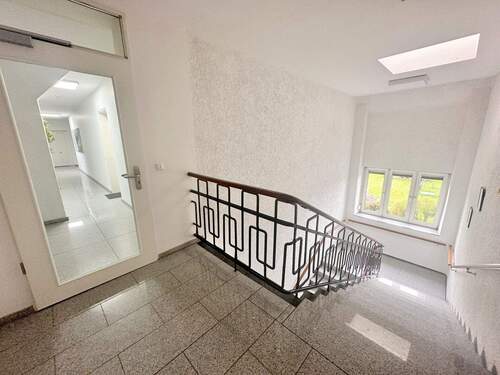 Zugang zum Flur d. Wohnung - 