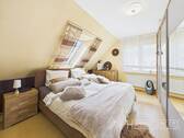 Eltern-Schlafzimmer DG - 