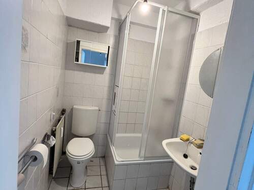 Bad.JPG - gemütliche 1 Zimmerwohnung - 400,00 EUR Kaltmiete, ca.  36,00 m² Wohnfläche