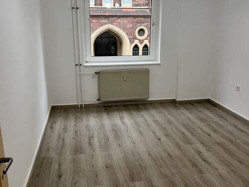 Wohn-, Schlafzimmer - 