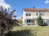 Bild 1 - Reiheneckhaus mit Wintergarten, Stellplatz und Garage in Nersingen