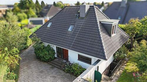 Außenansicht_1 - Einfamilienhaus mit 155,20 m² in Pinneberg zum Kaufen