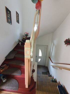 Hausflur Treppe zum OG - 
