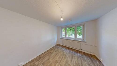 Wohnzimmer - 2 Zimmer Etagenwohnung zur Miete in Chemnitz